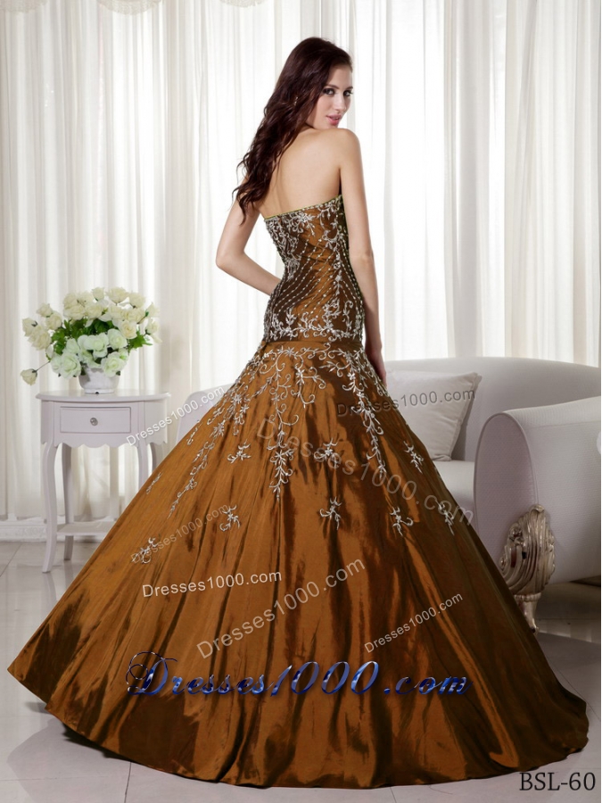 2014 A-line Sweetheart Quinceanera Dresses with Beading Embroidery