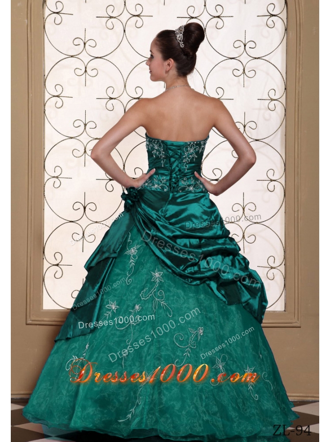 Modest Princess Embroidery Decorate Turquoise Quinceanera Dresses