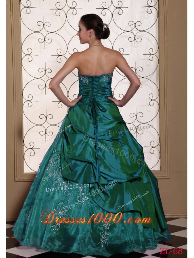 Modest Taffeta and Organza Turquoise Embroidery Dresses For Quinceaneras
