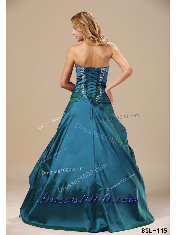2014 Sweetheart Appliques Decorate Bust and Ruched Bodice For Prom Dress