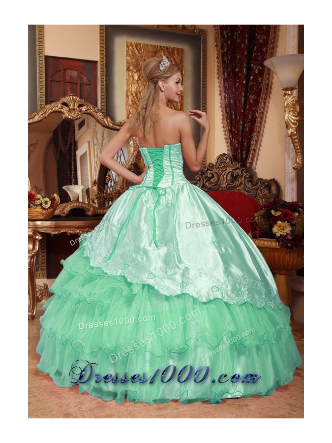 Elegant Sweetheart Quinceanera Dresses with Embroidery and Layers