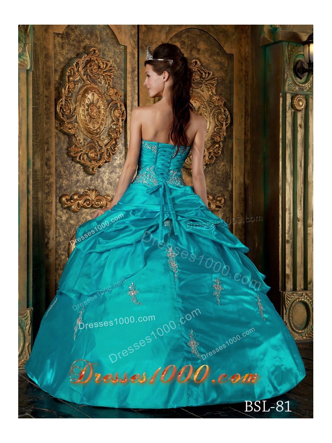 Pretty Ball Gown Appliques Quinceanera Dresses with Sweetheart