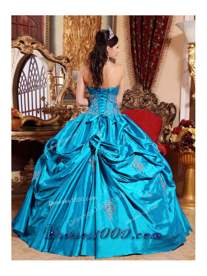 Pretty Strapless Puffy Quinceanera Gowns with Appliques