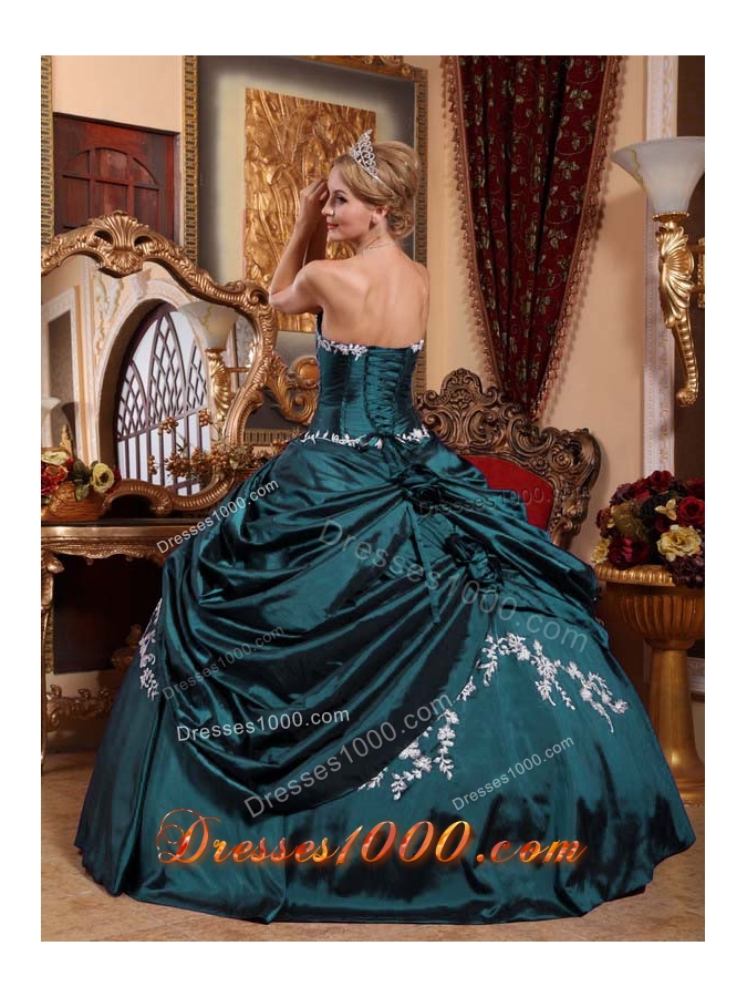 Sweetheart Taffeta Turquoise Quinceanera Gowns with Appliques and Pick-ups