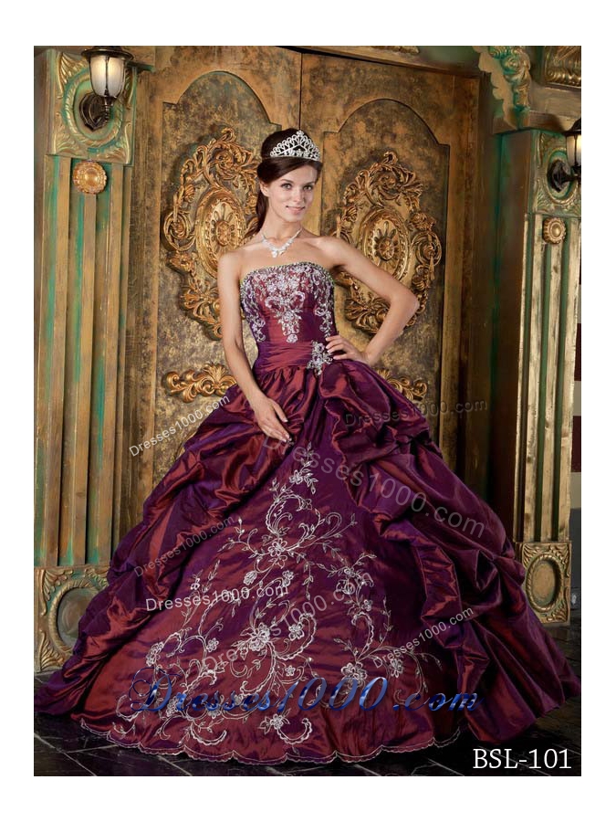 Burgundy Taffeta Strapless Quinceanera Gown Dress with Embroidery