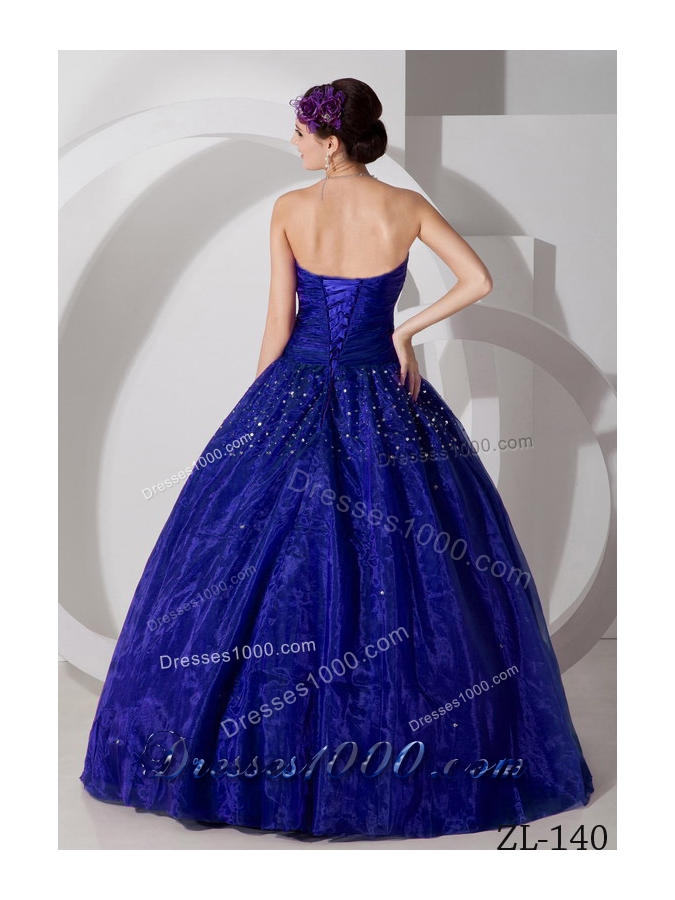 2014 Elegant Princess Sweetheart with Ruching and Beading Quinceanera Gowns