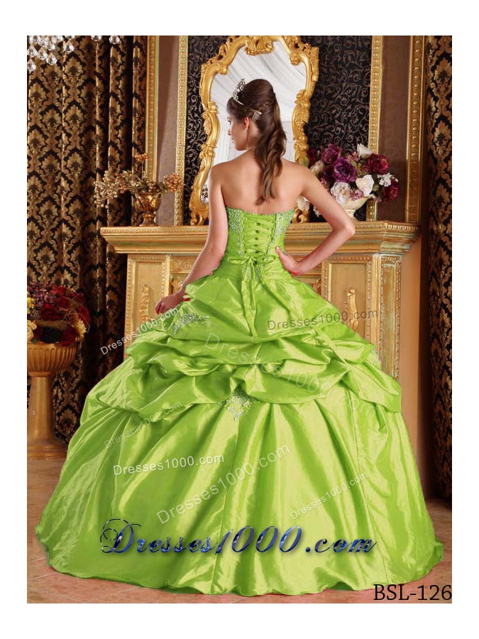 2014 Puffy Strapless Spring Green Quinceanera Dresses with Appliques