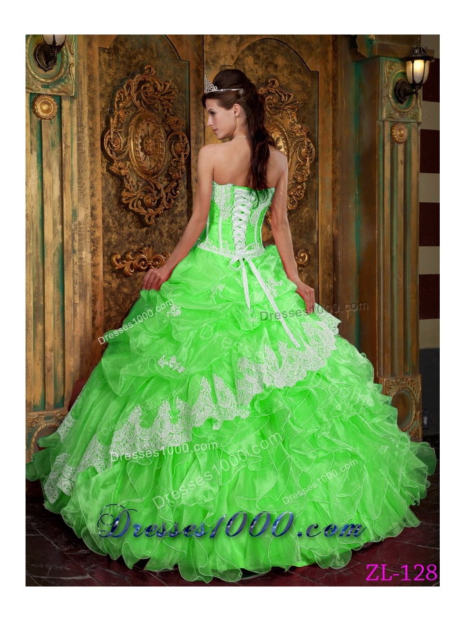 2014 Spring Puffy Strapless Ruffles Pretty Quinceanera Dresses in Spring Green