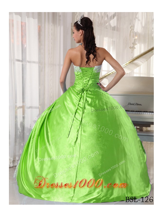 Affordable Strapless Lace Quinceanera Dresses in Spring Green
