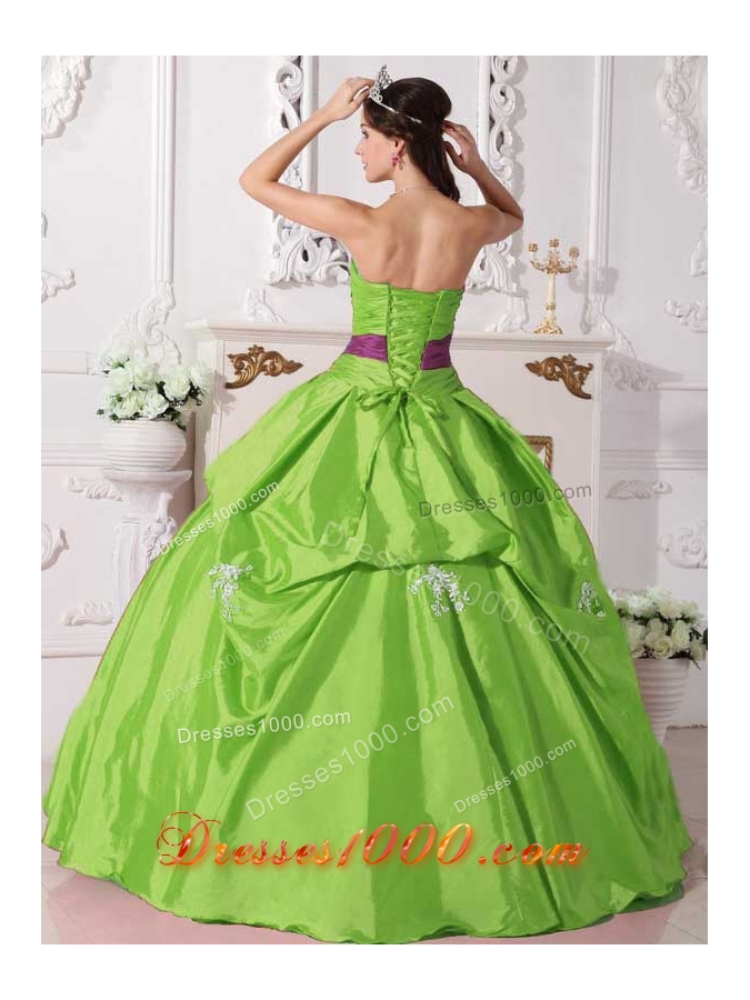 Cheap Ball Gown Strapless Taffeta Beading Quinceanera Dresses