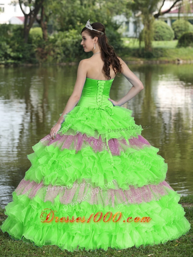 Beautiful Strapless Beaded Decorate Bust Tiered Sweet Quinceanera Gowns