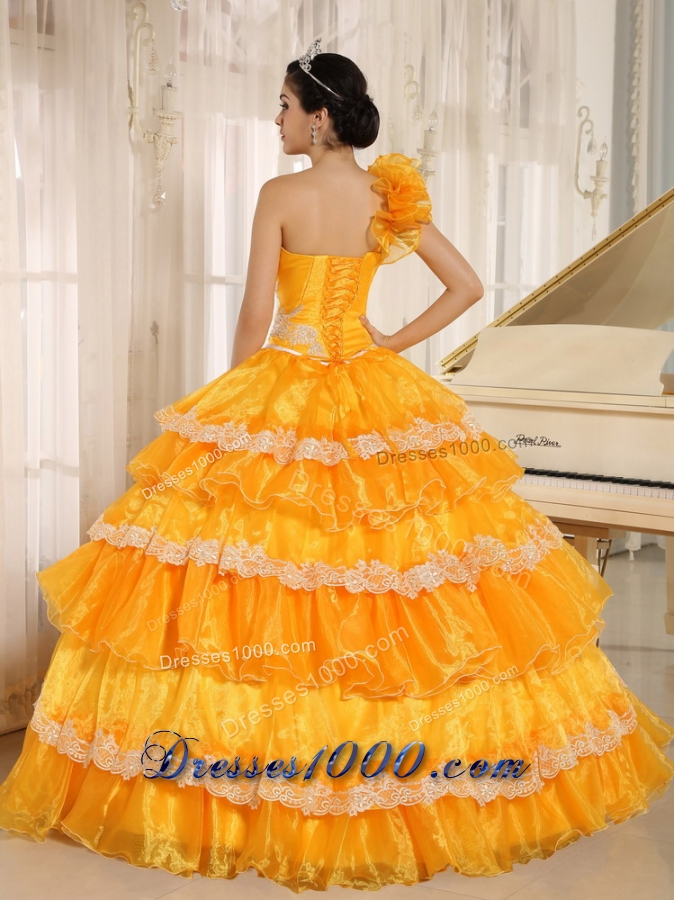 Hand Made Flowers Decorate One Shoulder For Sweet 15 Dresses with Appliques and Layers