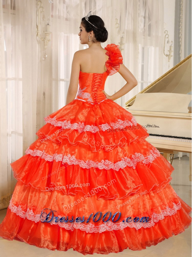 Flowers Decorate One Shoulder Quinceanera Gowns with Appliques and Ruffled Layers