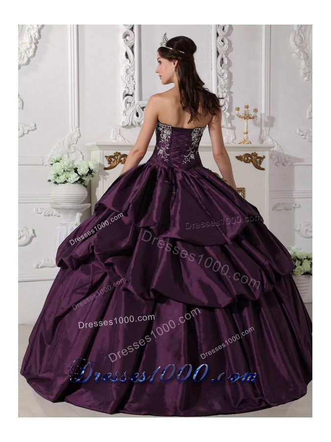 Strapless Dark Purple Ruched Taffeta Embroidery Quinceanera Dress
