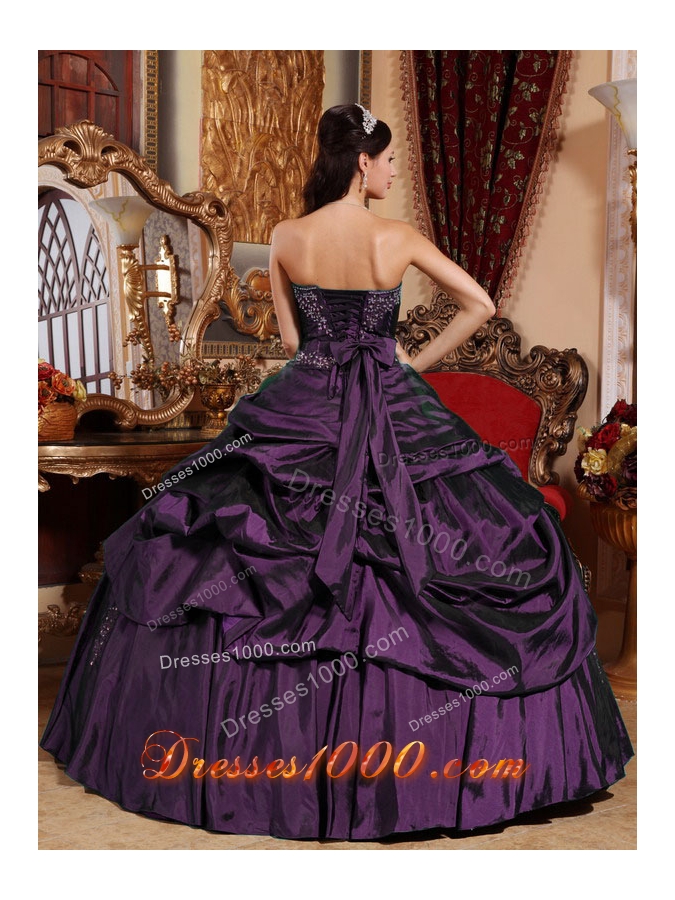 Fashionable Beading Quinceanera Dress in Dark Purple Puffy Strapless for 2014