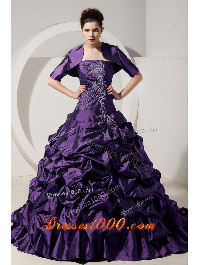 2014 Eggplant Purple Princess Strapless Brush Tain Quinceanera Gowns with Pick-ups