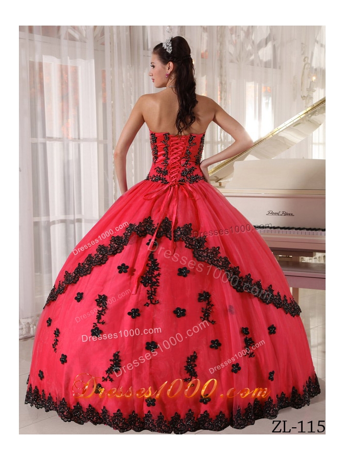2014 Inexpensive Puffy Strapless Quinceanera Dresses with Appliques