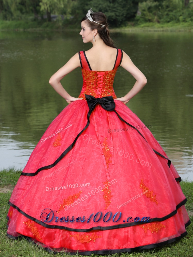 2014 The Most Popular Long Sleeves Appliques and Beading Red Quinceanera Dress With V-neck