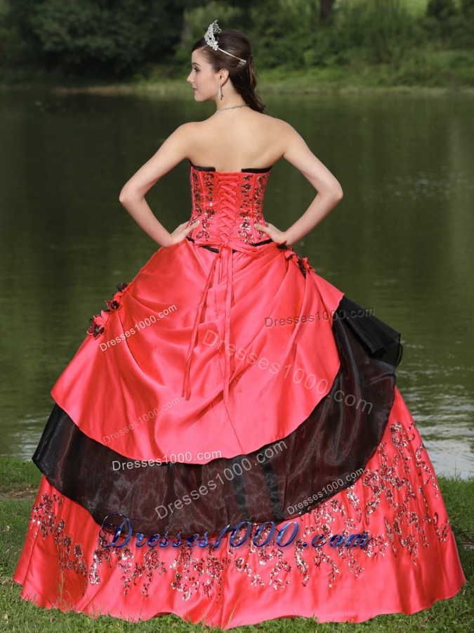 Red For 2014 Emdroidery Quinceanera Dress WithHand Made Flowers