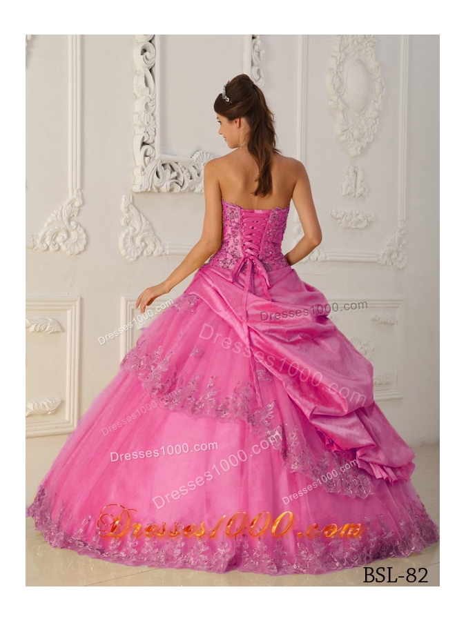 Rose Pink Princess Sweetheart Quinceanera Gowns with Appliques