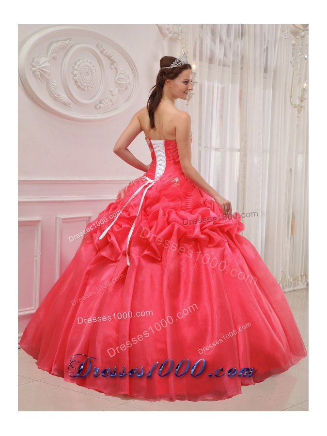 Gorgeous Red Strapless Ruching and Beading Quinceanera Dresses 2014