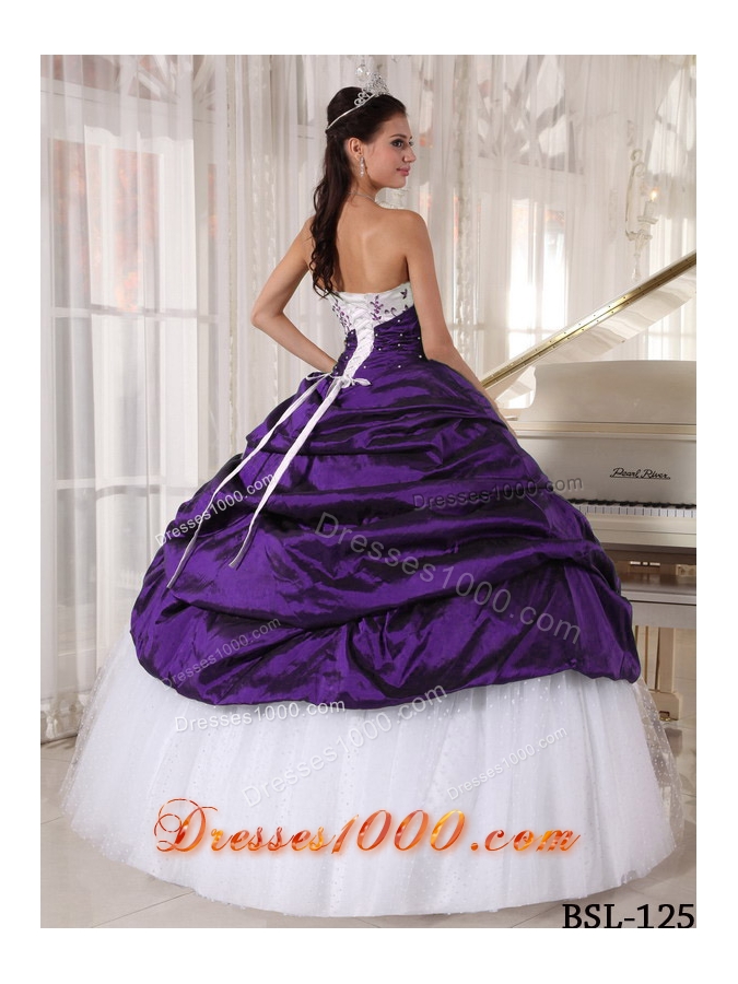 Beautiful Strapless Taffeta Embroidery Sweet 15 Dresses with Pick-ups and Embroidery