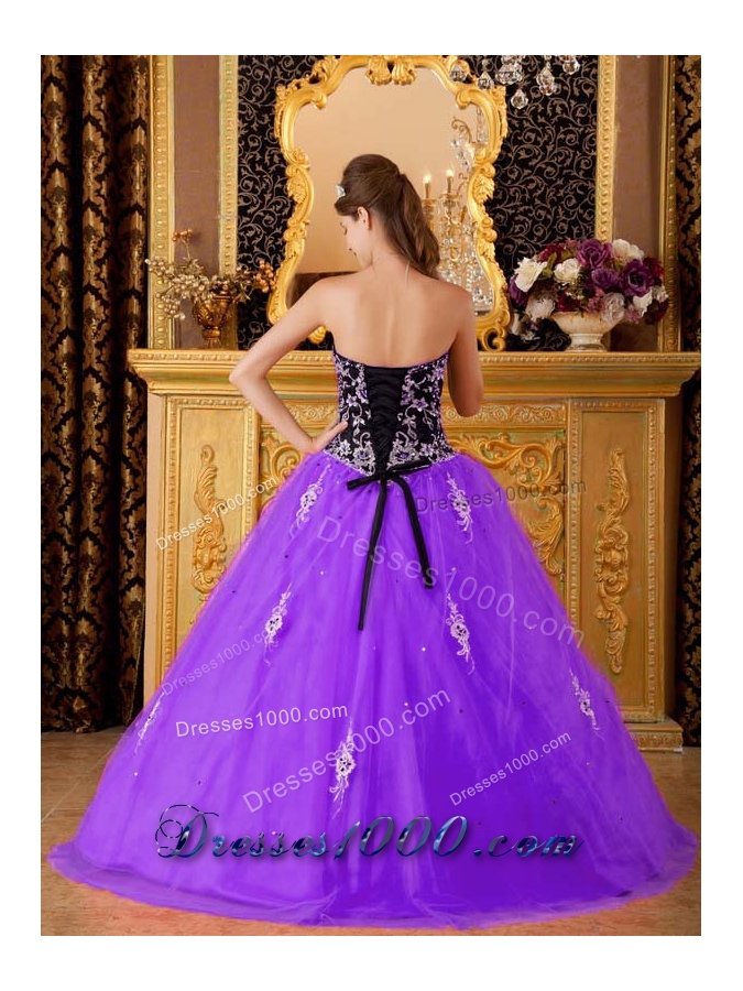 Purple and Black Princess Sweetheart Quinceanera Gowns with Appliques