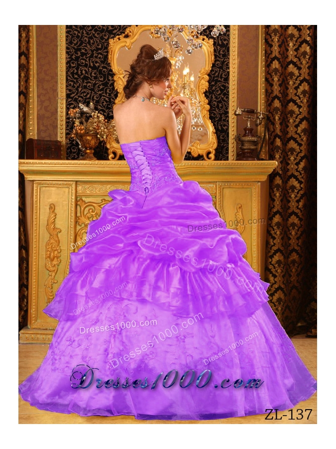 Purple Strapless Organza Quinceanera Gowns with Appliques and Pick-ups