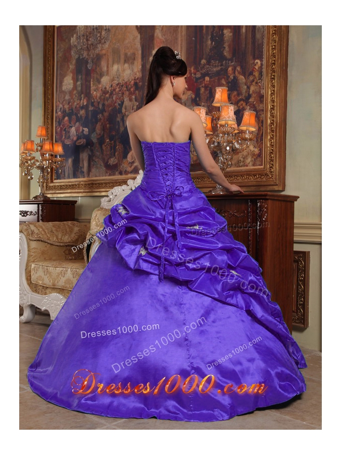 Purple Ball Gown Sweetheart Sweet 16 Dresses with Appliques and Pick-ups