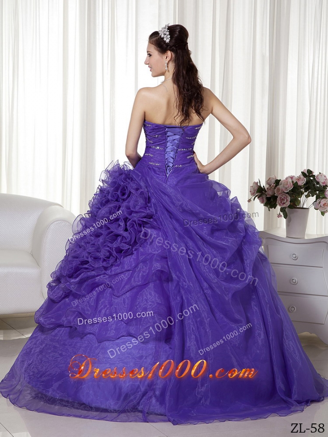 Sweetheart Organza Purple Quinceaneras Dresses with Ruffles and Beading
