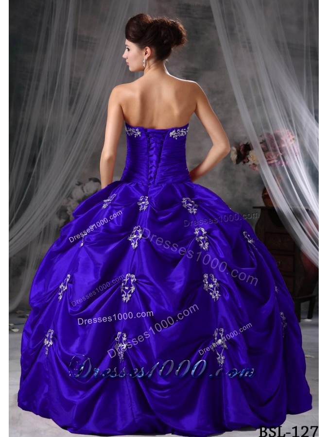 New Style Strapless Taffeta Appliques Quinceanera Gowns