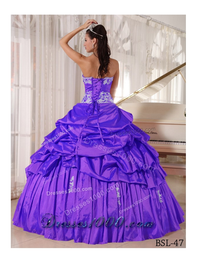Purple Sweetheart Taffeta Sweet 16 Dresses with Appliques and Pick-ups