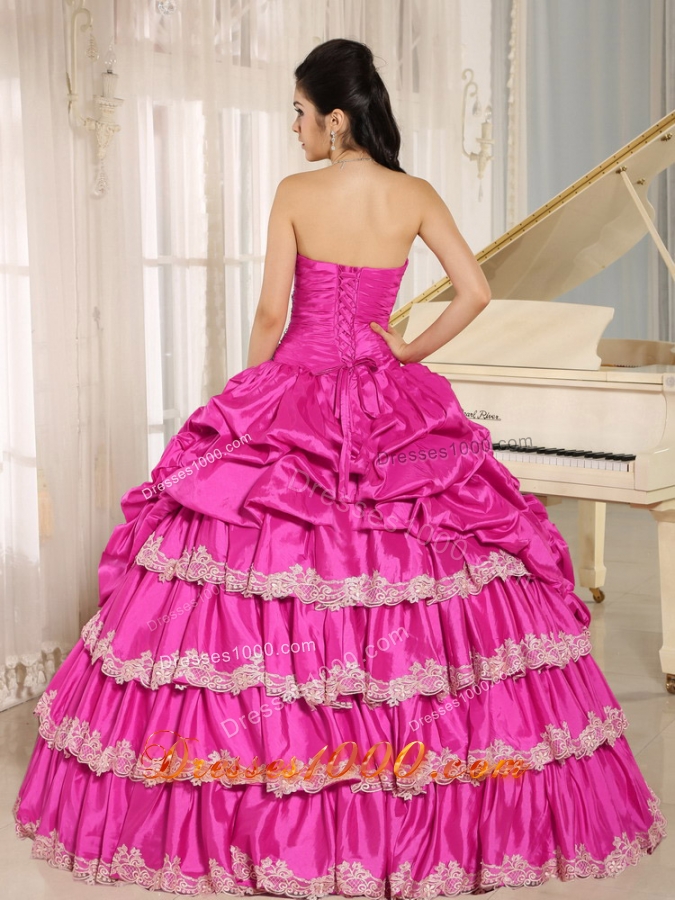2014 Custom Made Hot Pink Beaded Appliques and Quinceanera Dresses