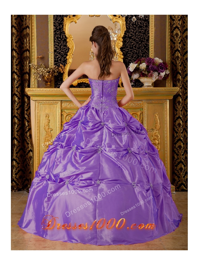 Discount Ball Gown Halter Tafftea Appliques For Purple Quinceanera Gowns