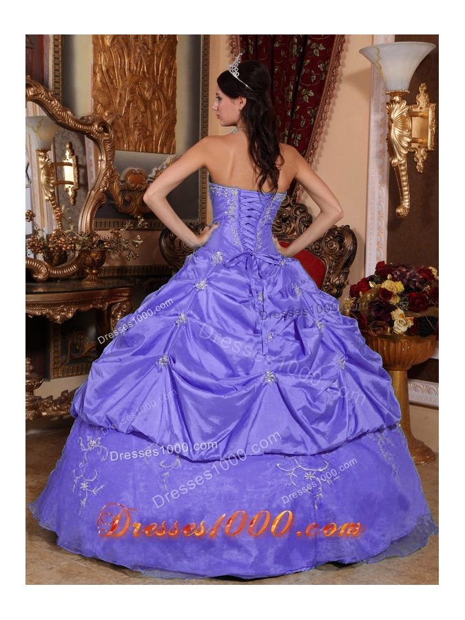 Purple Ball Gown Strapless Beading and Pick-ups Quinceanera Dresses Gowns
