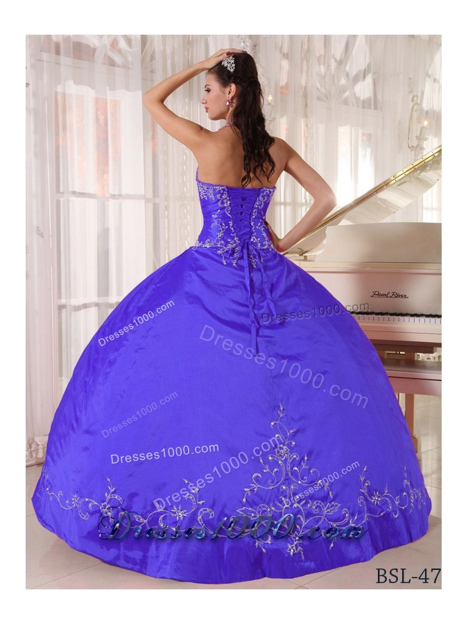 Purple Gown Halter Floor-length Taffeta Appliques Quinceanera Dress