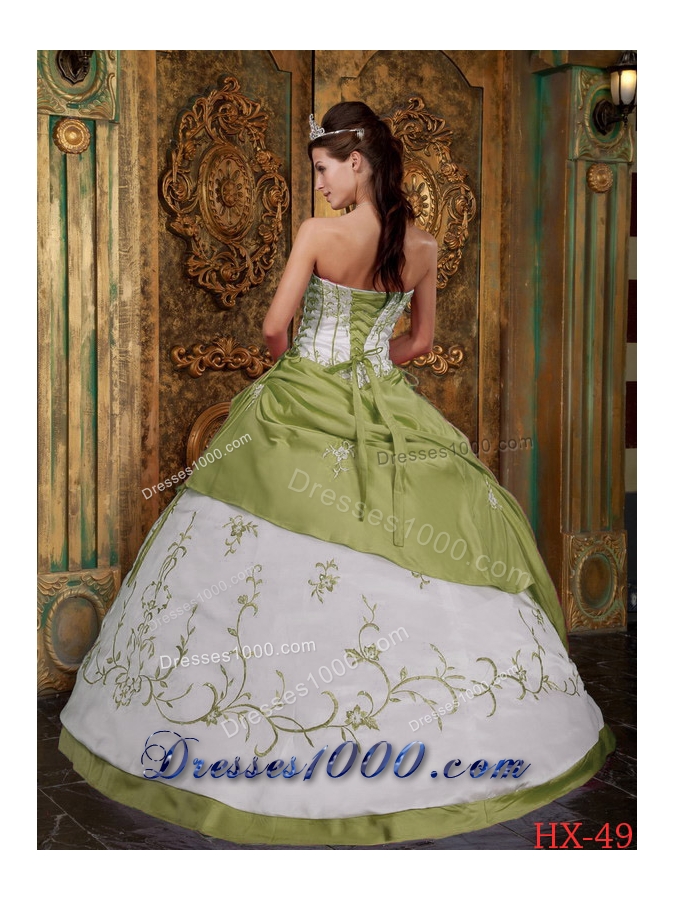 Olive Green Ball Gown Strapless Sweet 16 Dresses with Embroidery