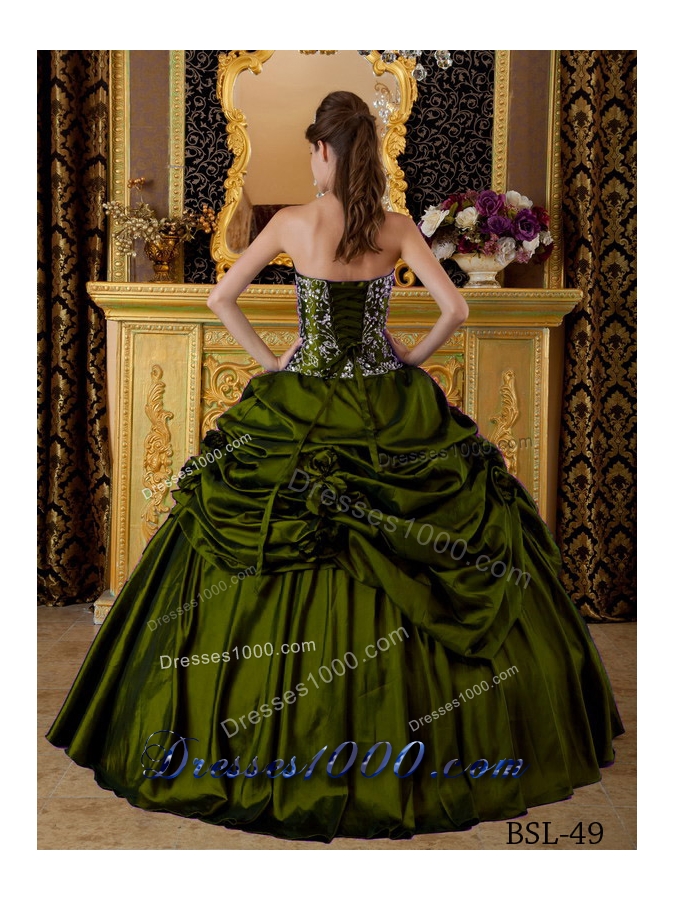 Olive Green Sweetheart Sweet 16 Dresses with Pick-ups and Embroidery