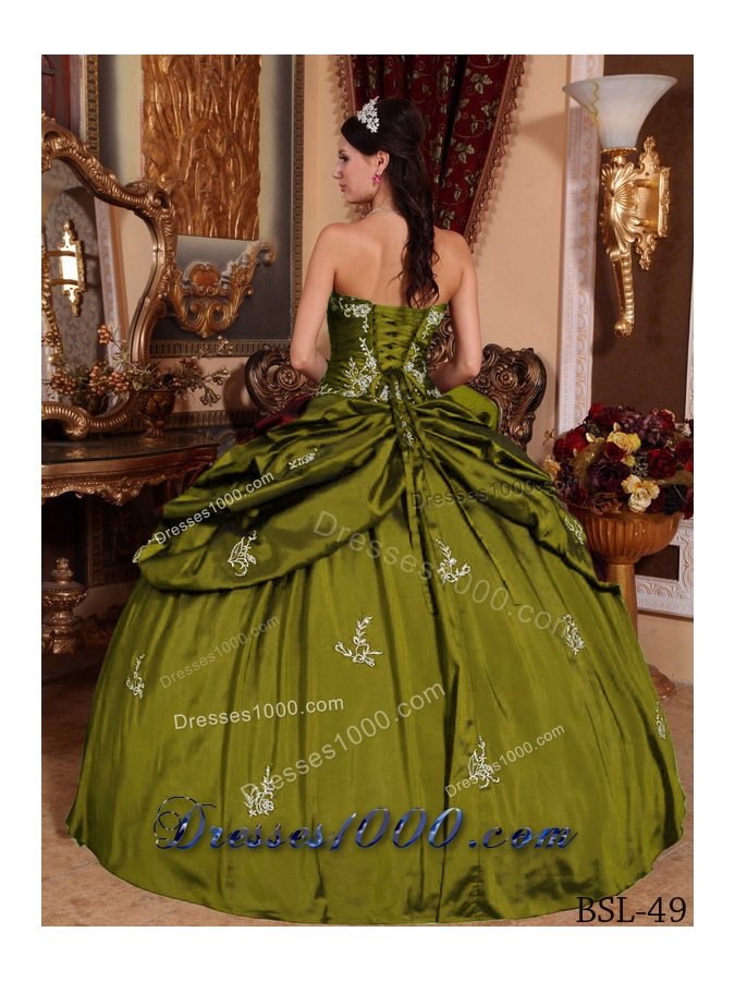 Olive Green Sweetheart Sweet Sixteen Dresses with Pick-ups and Appliques