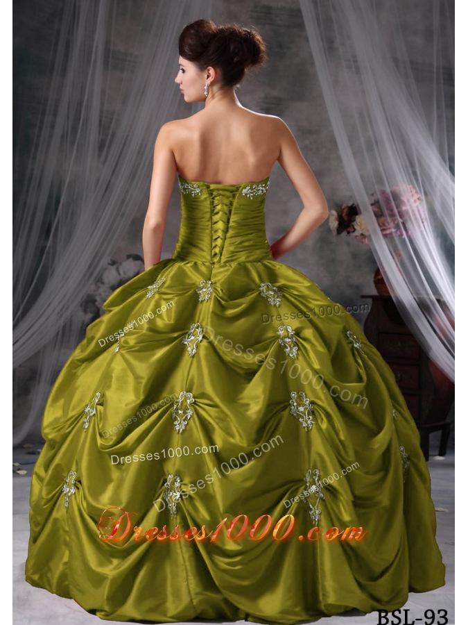 Ball Gown Strapless Pick-ups Dresses For a Quinceanera with Appliques