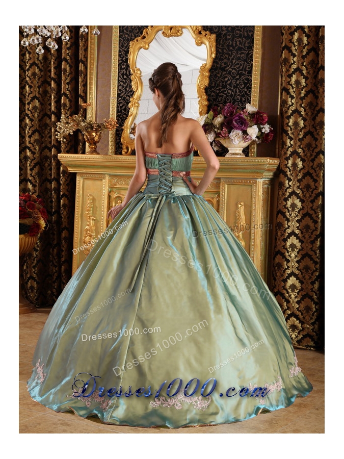 2014 Olive Green Puffy Strapless with Appliques Decorate for Quinceanera Dress