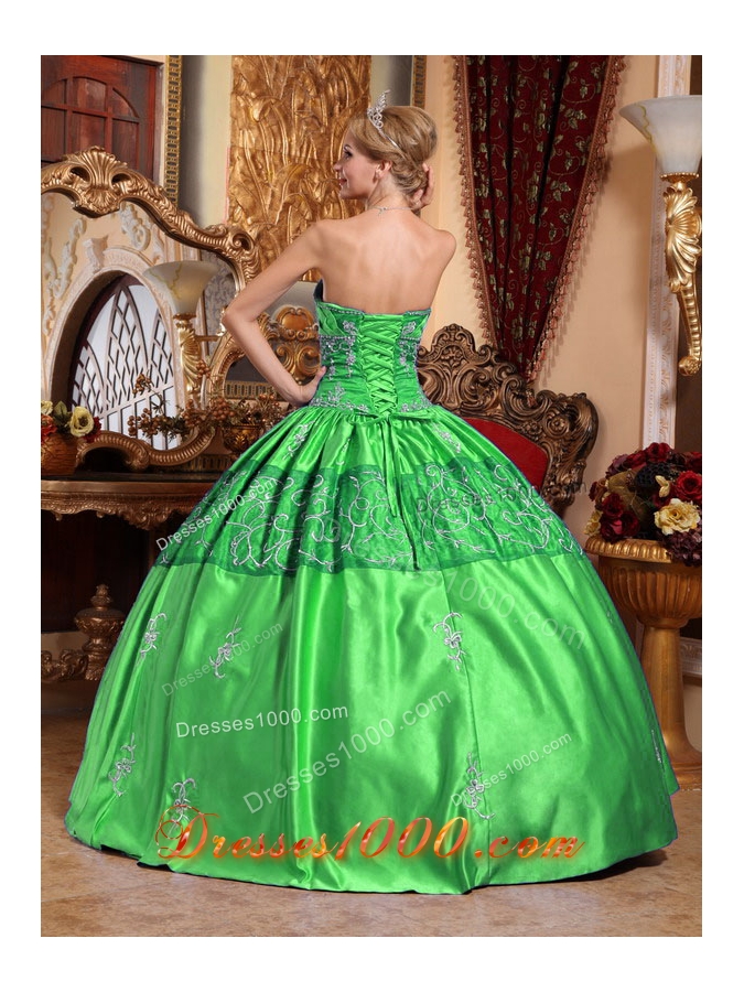 The Brand New Style Green Puffy Sweetheart for 2014 Embroidery Quinceanera Dress