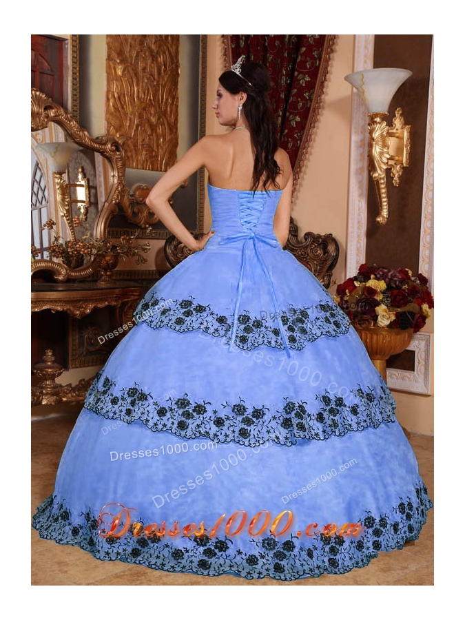 2014 Puffy Strapless Lace Appliques Quinceanera Dresses with Ruffled Layers