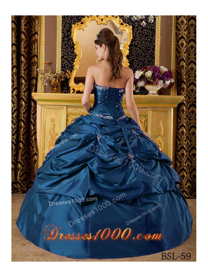 Fahionable Ball Gown Strapless Appliques Quinceanera Dress