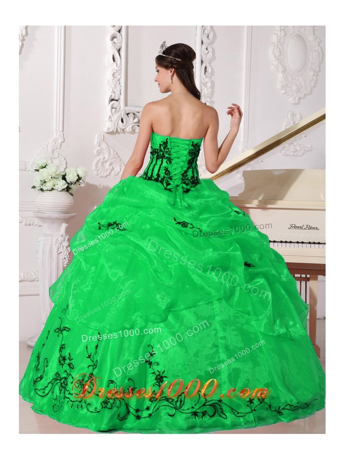 Elegant Puffy for 2014 Green Quinceanera Dress with Appliques