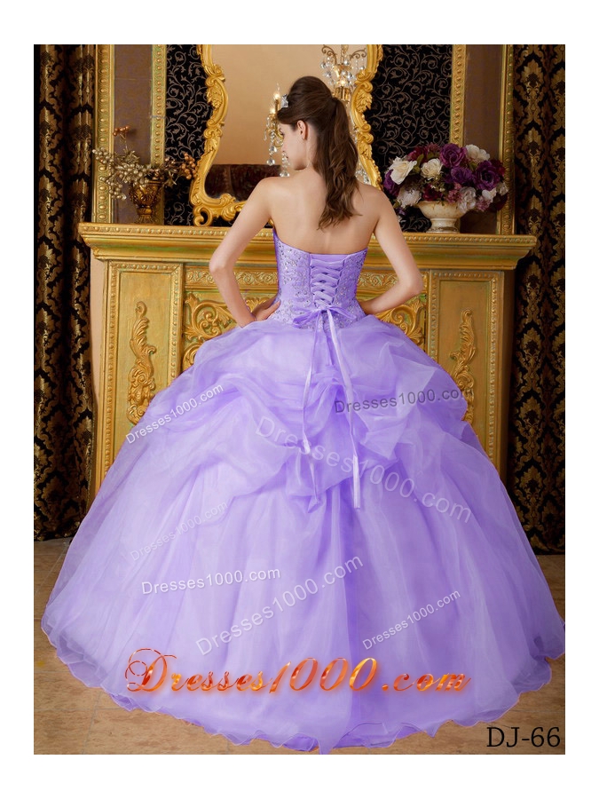 2014 Exclusive Quinceanera Dresses in Lavender Ball Gown Strapless with Beading