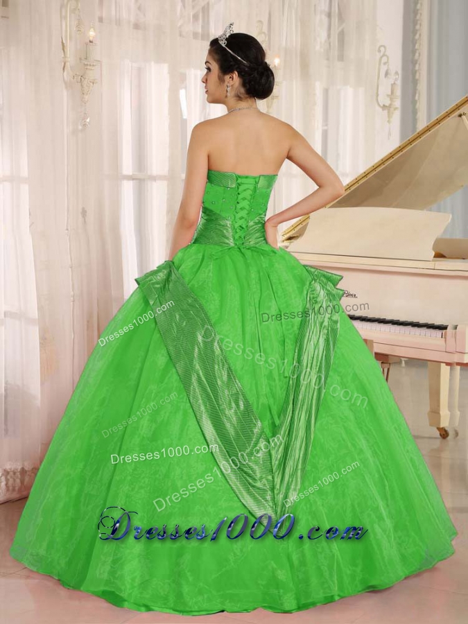 Classical Spring Green Beaded Decorate 2014 Quinceanera Gowns with Strapless