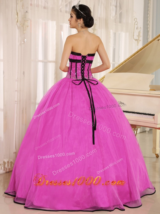 Fuchsia Sweetheart Beaded Decorate Bodice Qunceanera Gown With Organza