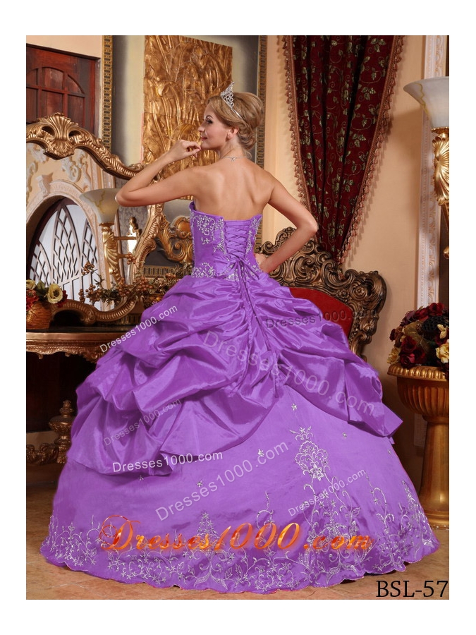 Sweetheart Taffeta Embroidery with Beading Quinceneara Dresses