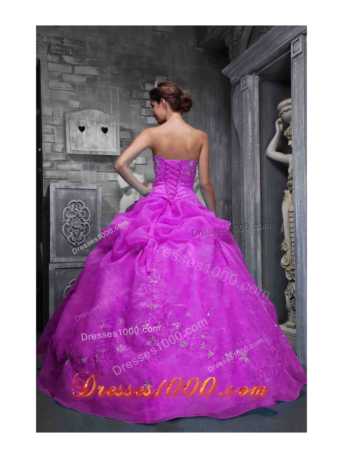 Beautiful Strapless Organza Appliques Decorate Sweet Sixteen Dresses